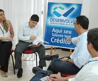 Projeto visa oferecer linha de crédito especial para artesãos alagoanos