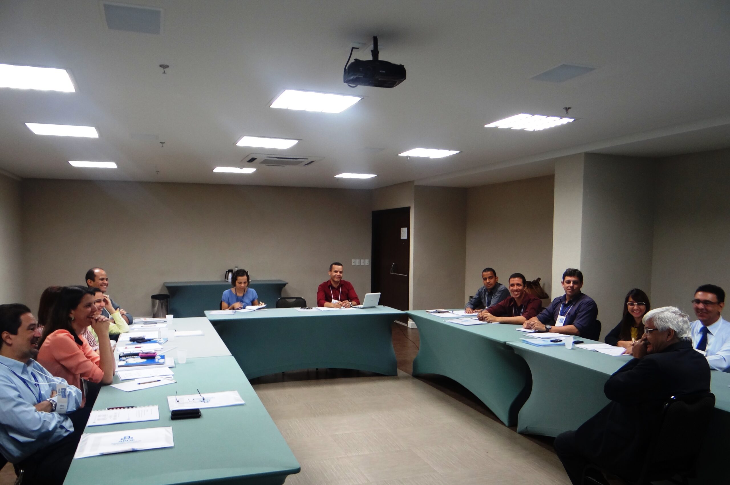 Curso visa atualizar colaboradores na análise de crédito dos projetos