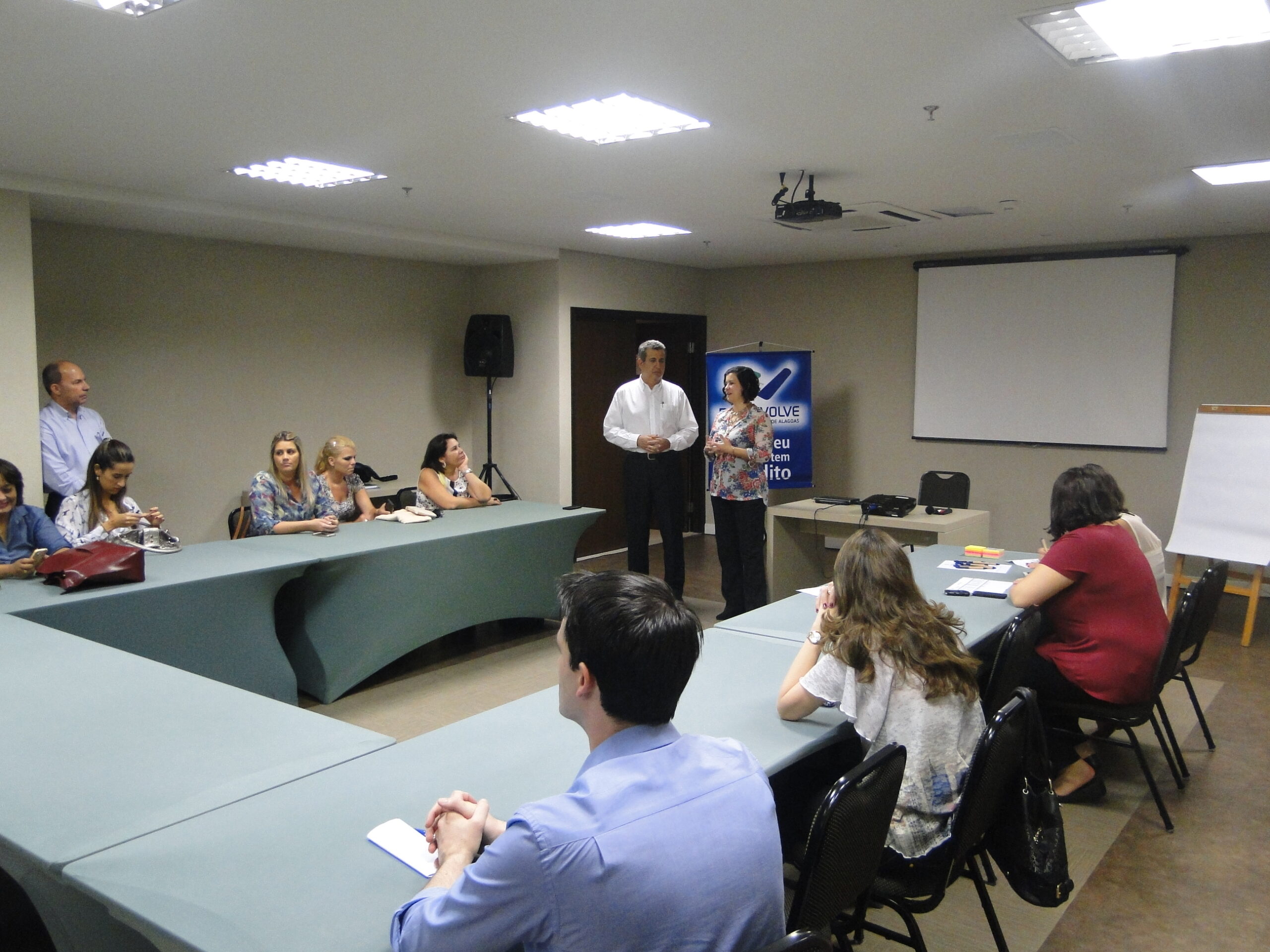 Desenvolve sedia 8ª Reunião da Comissão de RH da ABDE