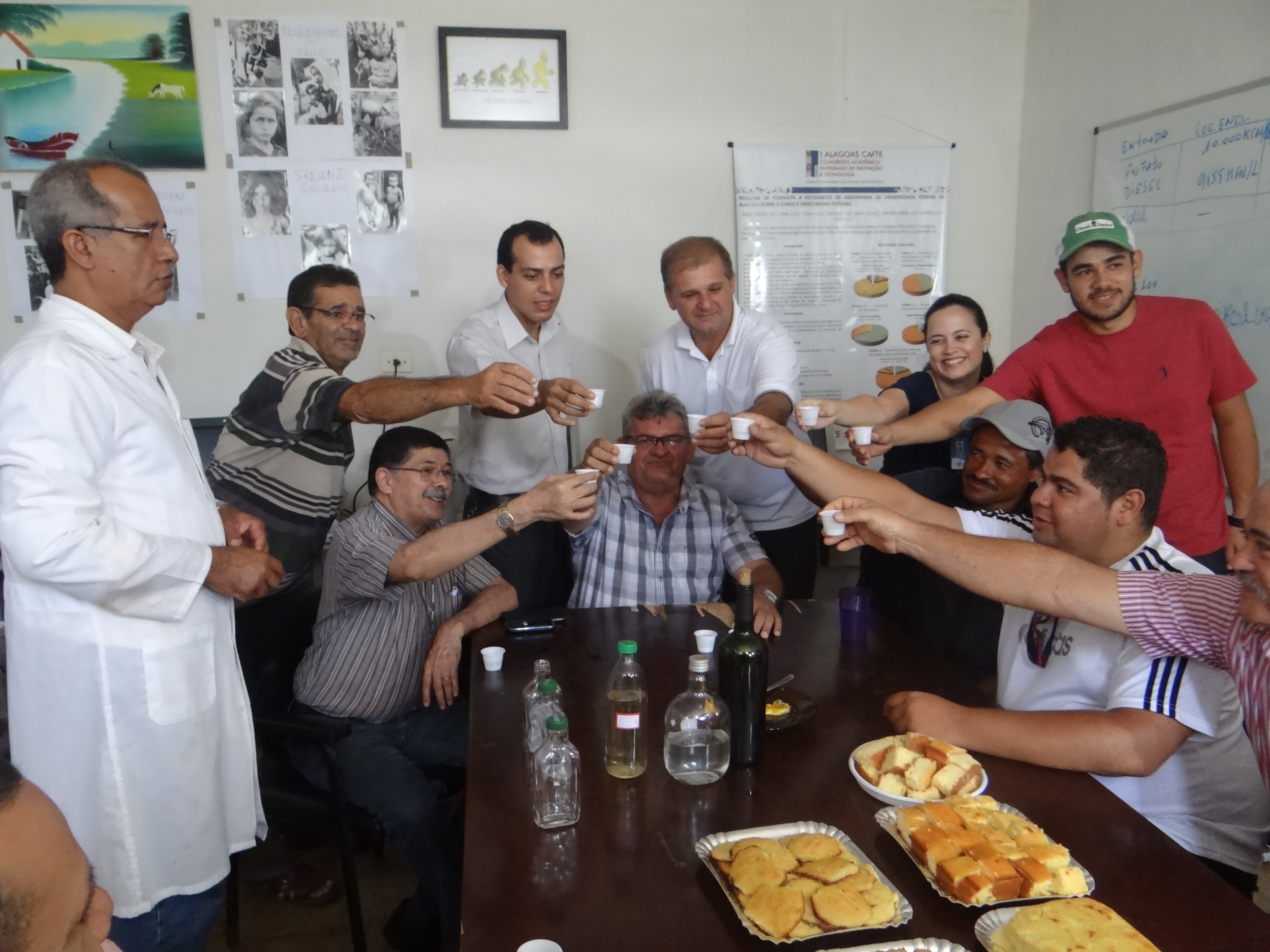 Cooperativa apresenta cachaça elaborada a partir do bagaço da laranja