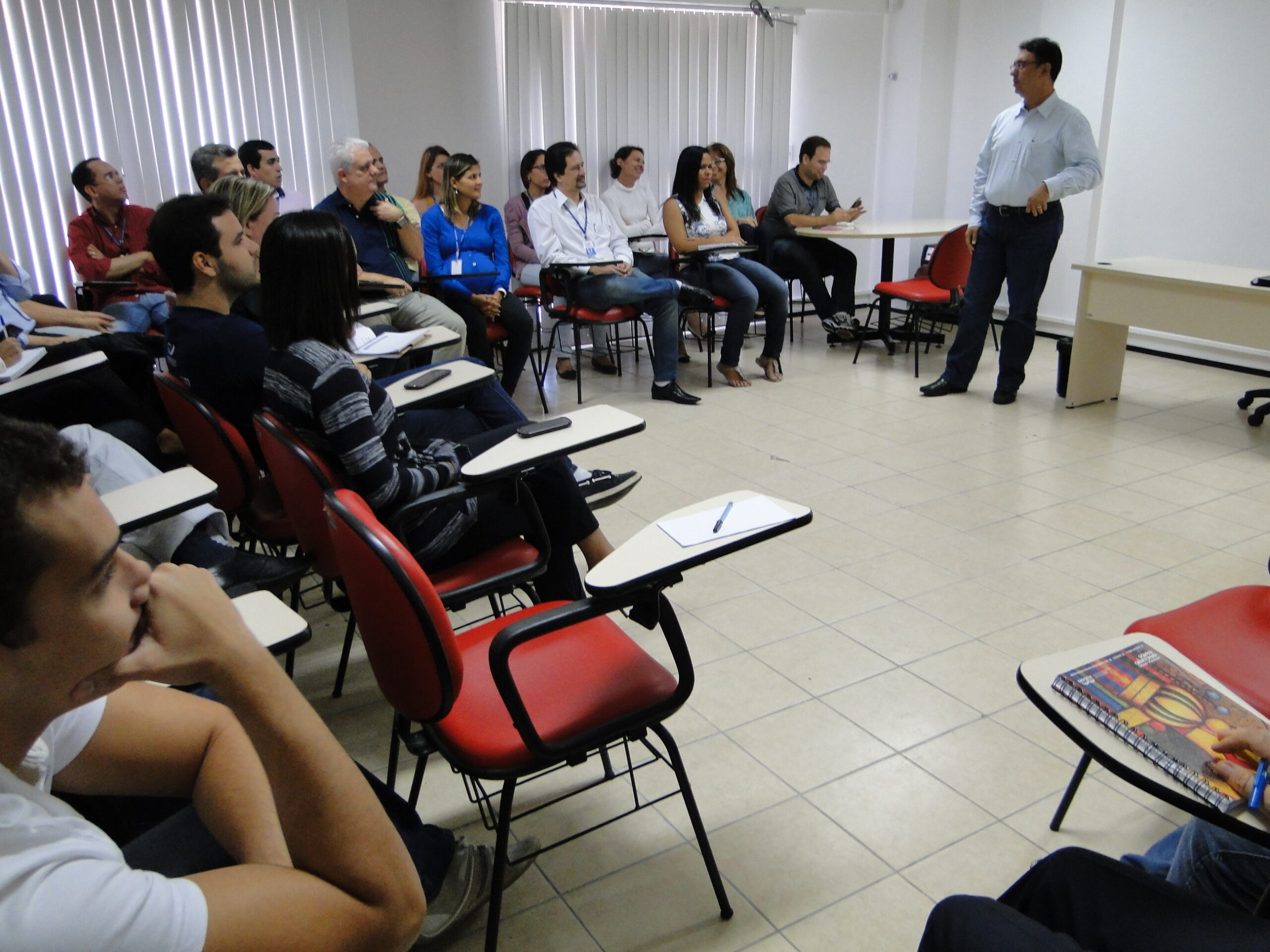 Desenvolve apresenta política de crédito aos seus colaboradores