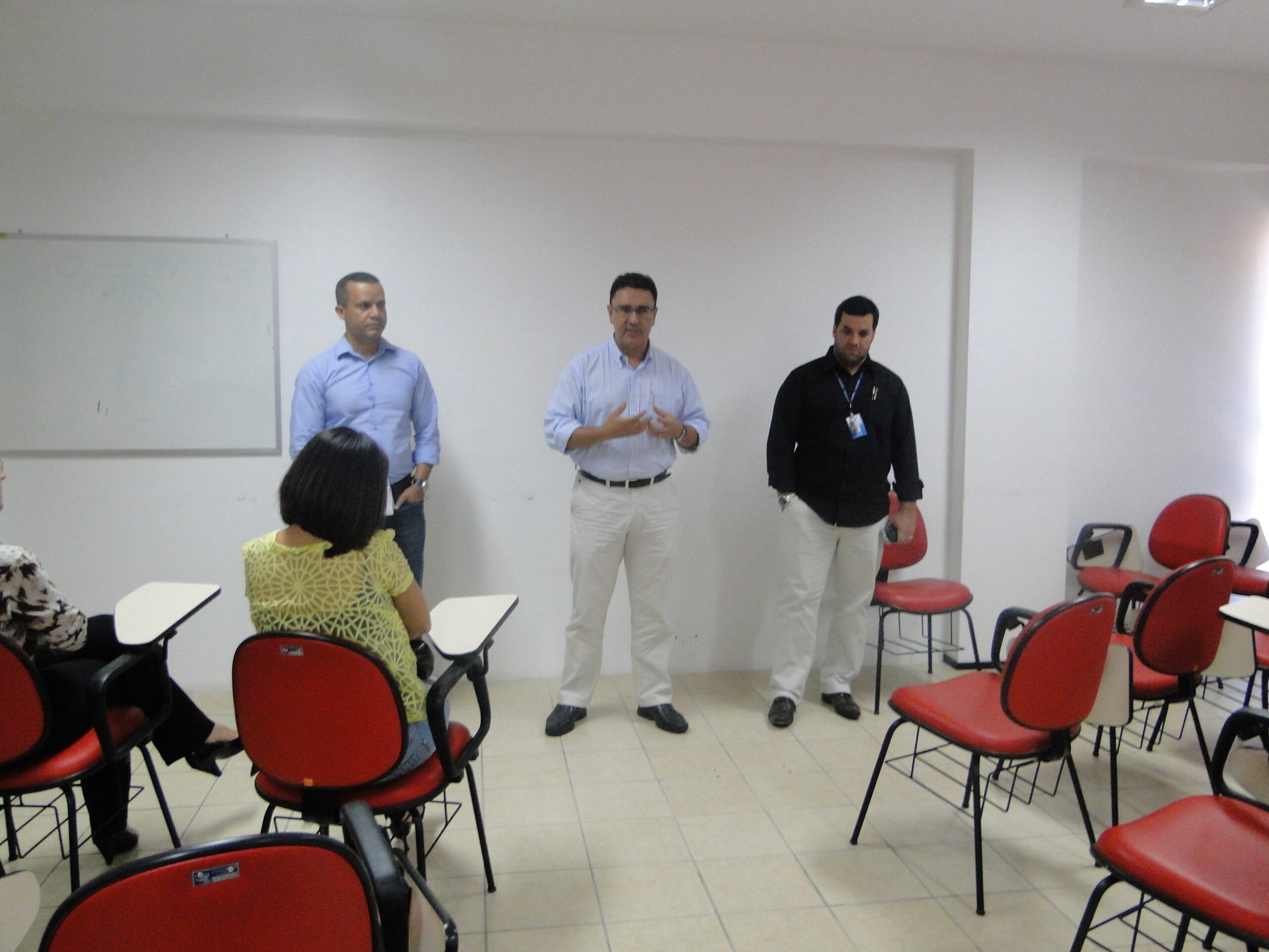 Empresários do setor de beleza participam de workshop na Desenvolve