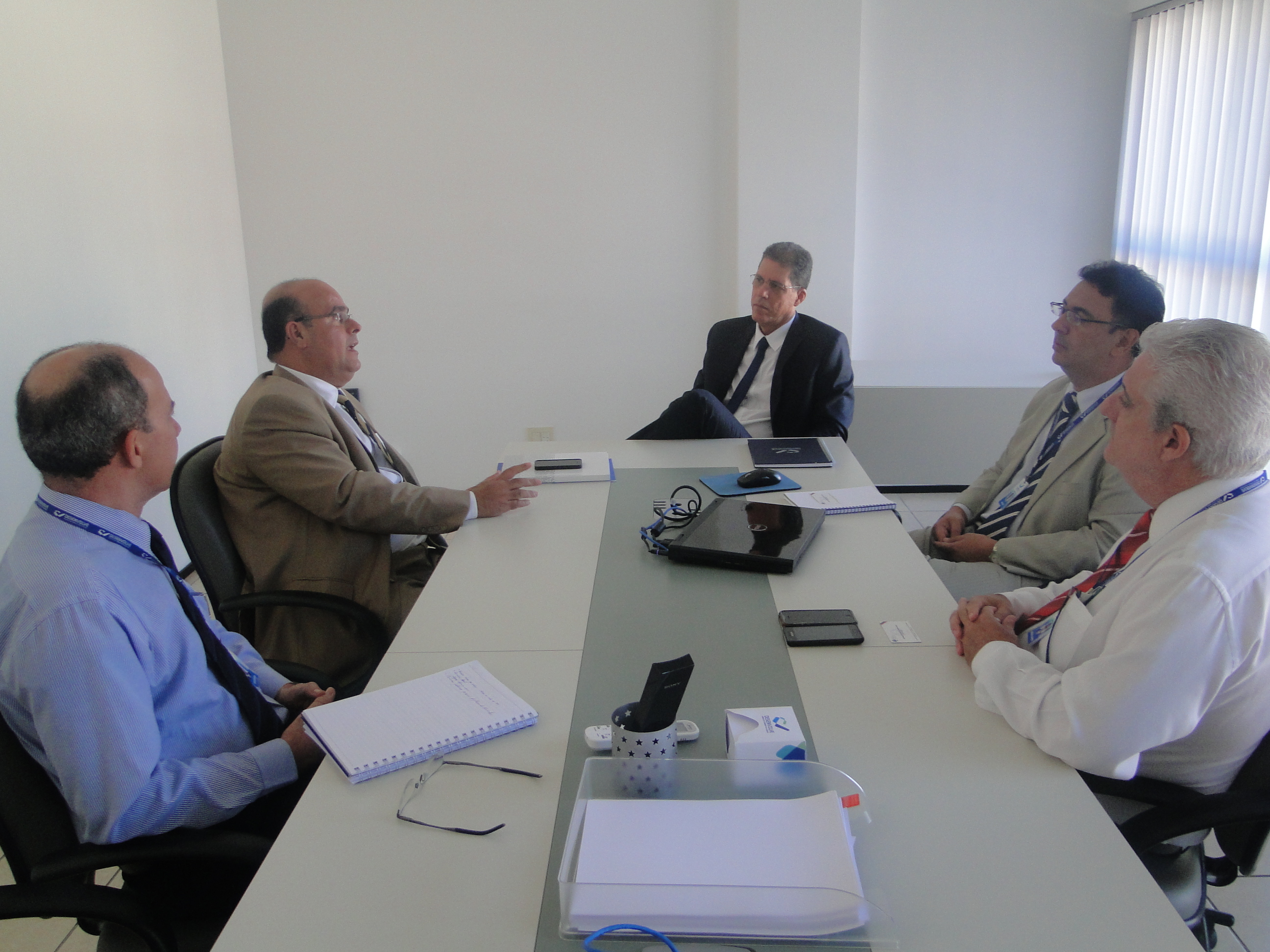 Desembargador Fernando Tourinho conhece ações da Desenvolve