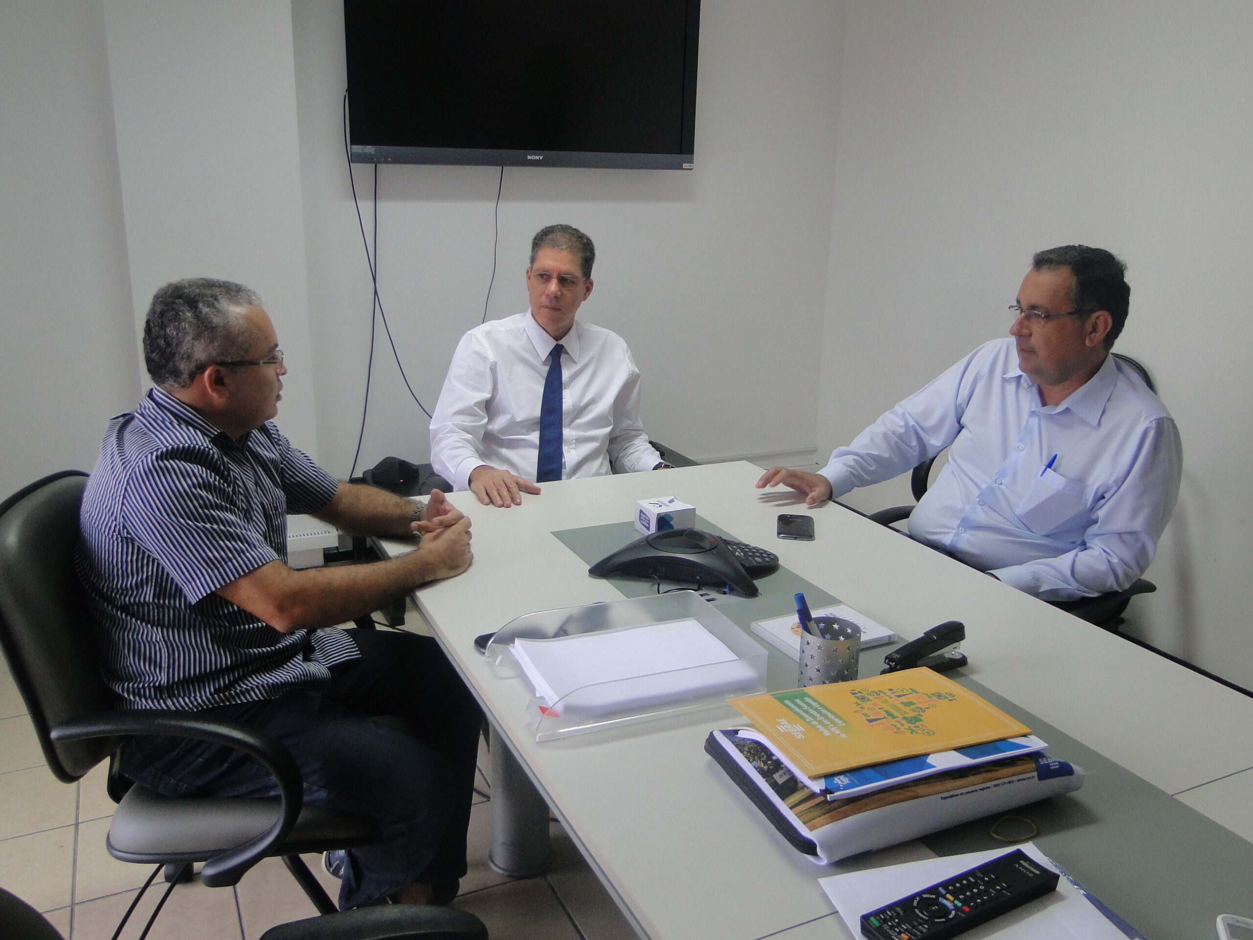 Desenvolve recebe visita de presidente do Sindicato dos Jornalistas