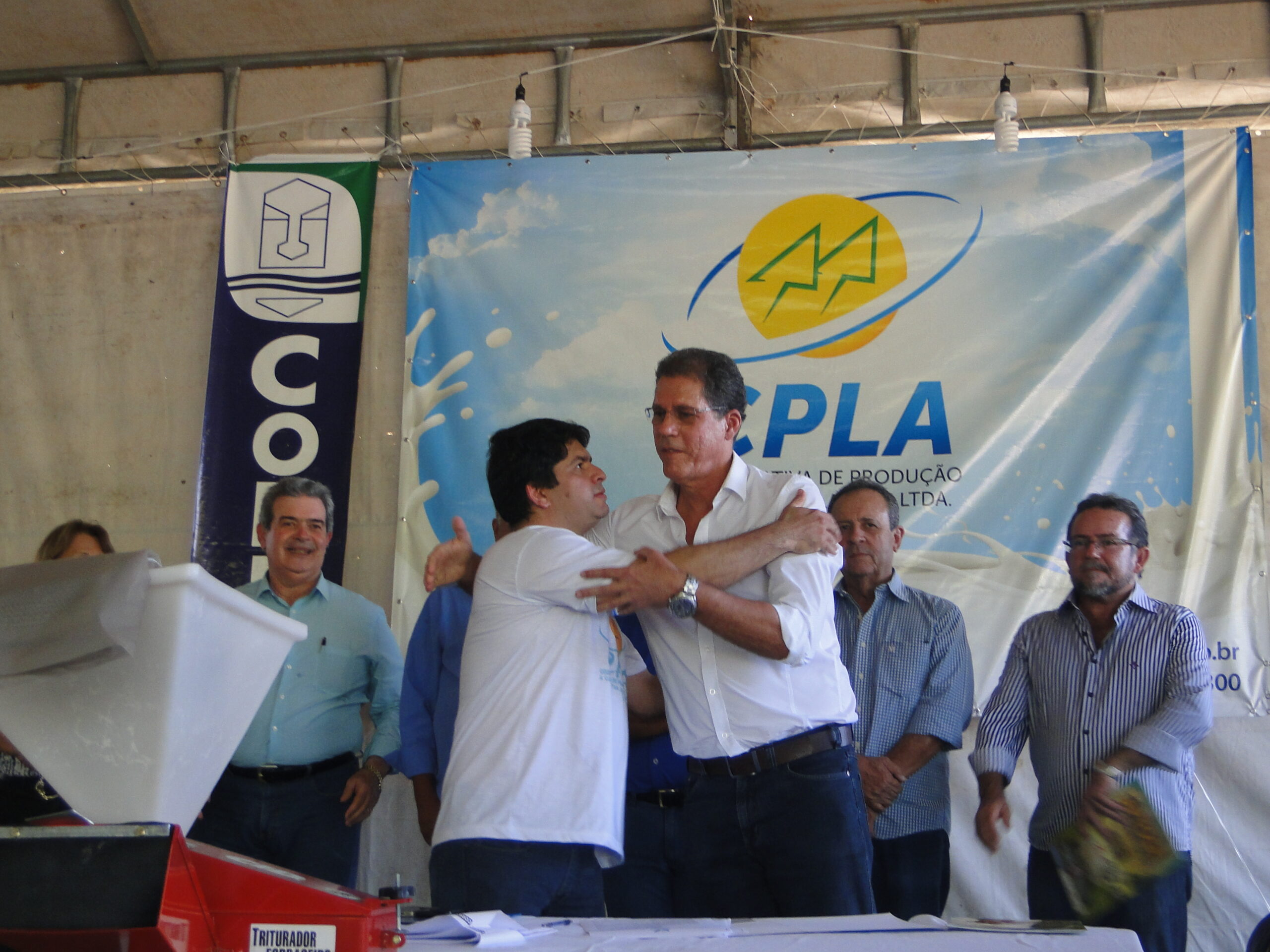 Estado assegura recursos aos produtores de leite