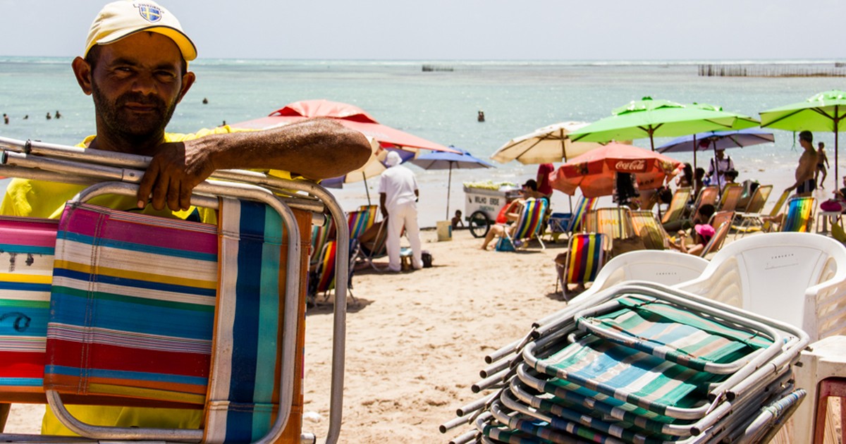 Estado financiará melhorias para prestadores de serviços da orla de Maceió