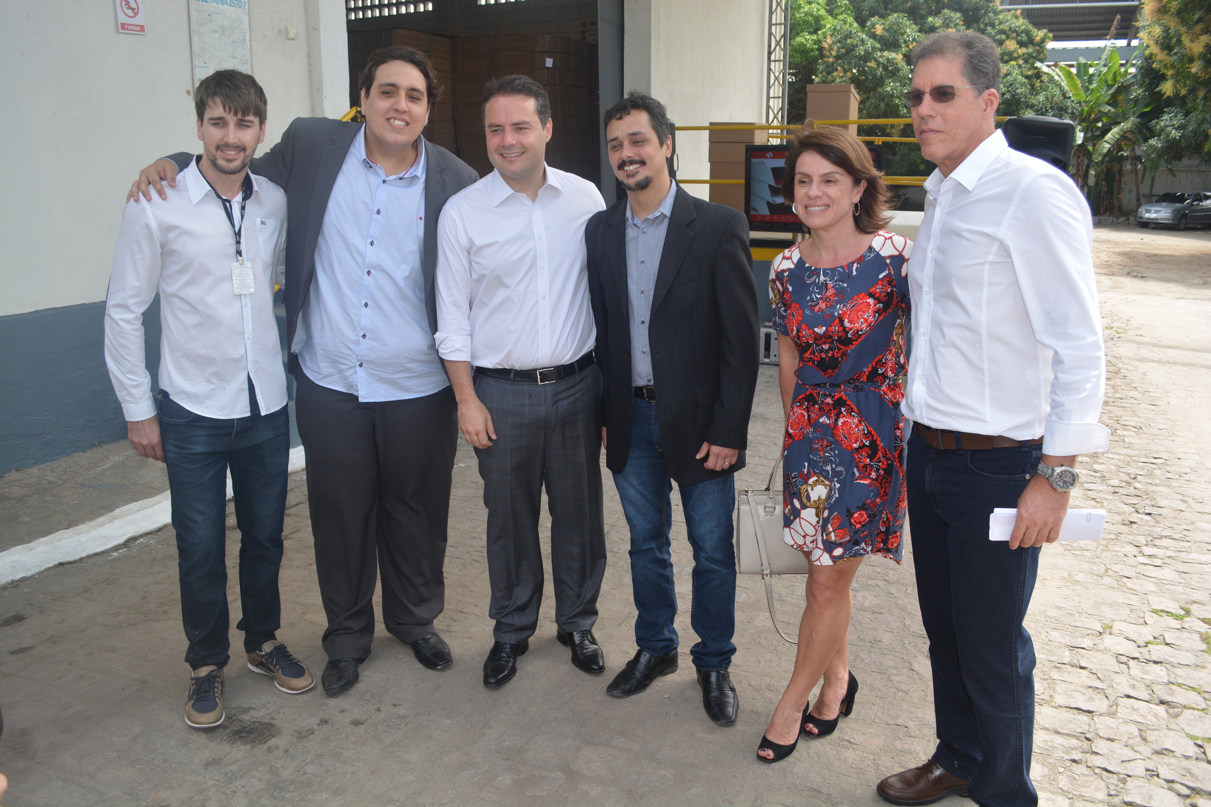 Renan Filho conhece projetos de inovação