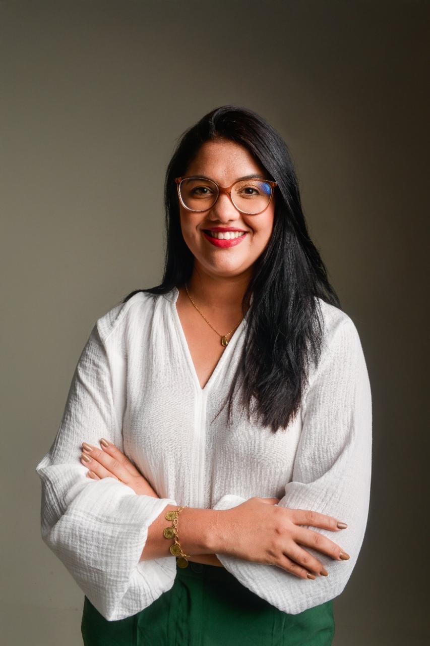 Adely Roberta Meireles de Oliveira